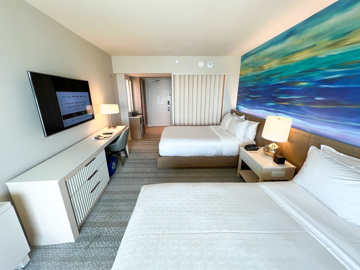Sheraton Waikiki Oceanview Room double beds