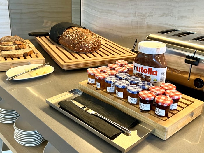 TETRA Hotel Autograph Collection breakfast breads and spreads