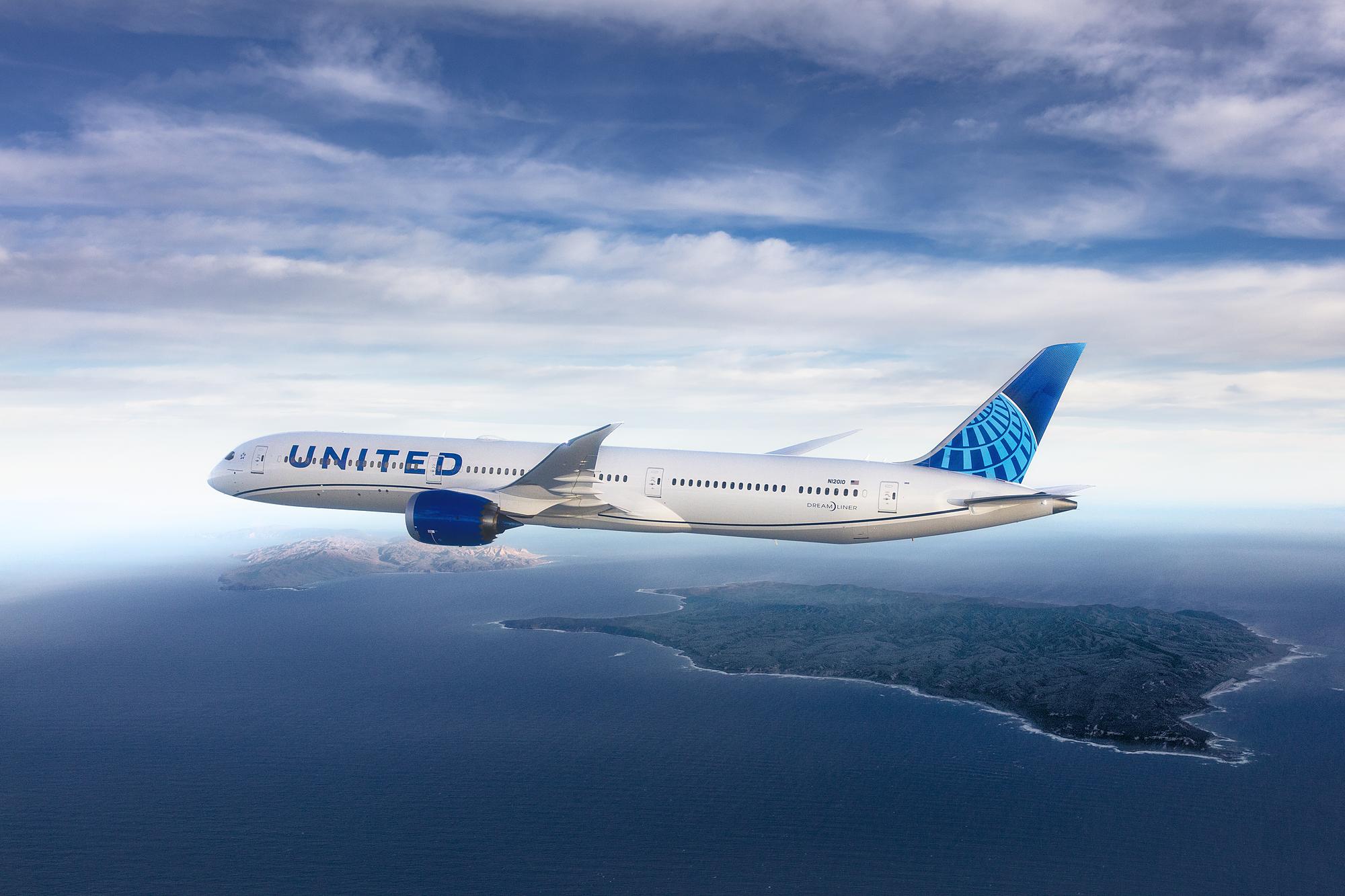 United Boeing 787 Dreaminer