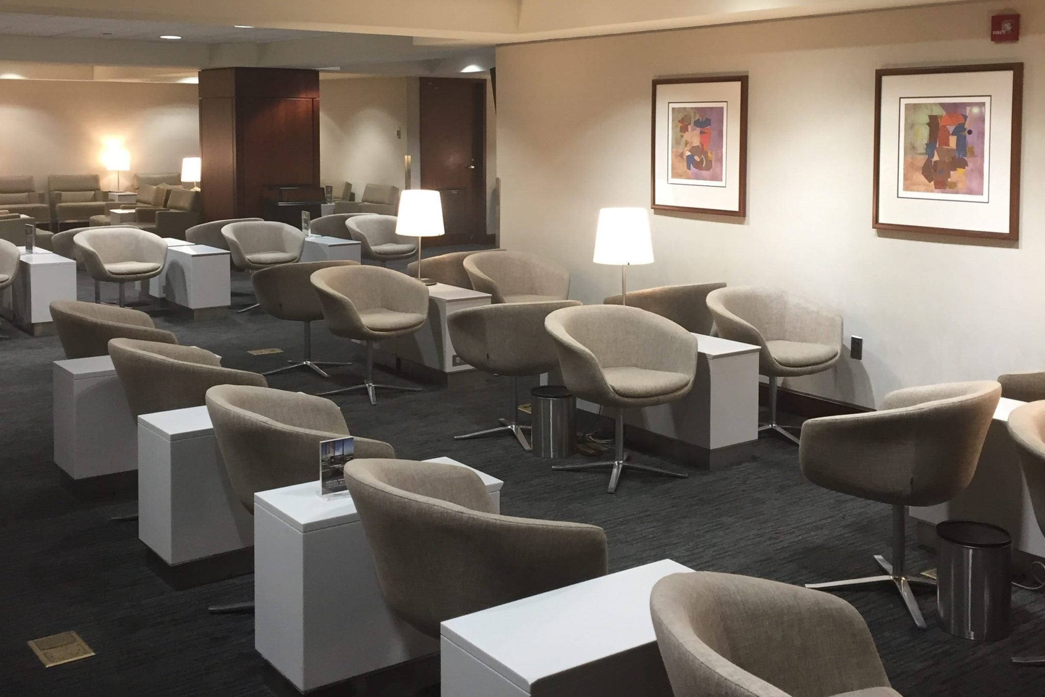 Airport Lounges at Washington Dulles International Airport [IAD]