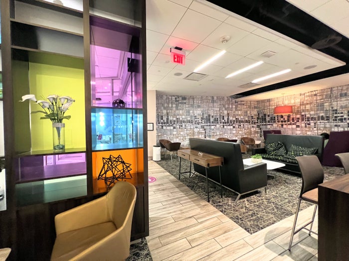 Escape Lounge – The Centurion Studio Partner at Oakland International Airport [Review]
