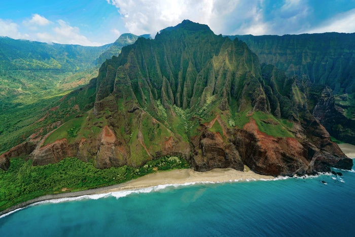 [Expired] Four Seasons Resorts Hawaii Shares Details of Its New Private Jet Experience