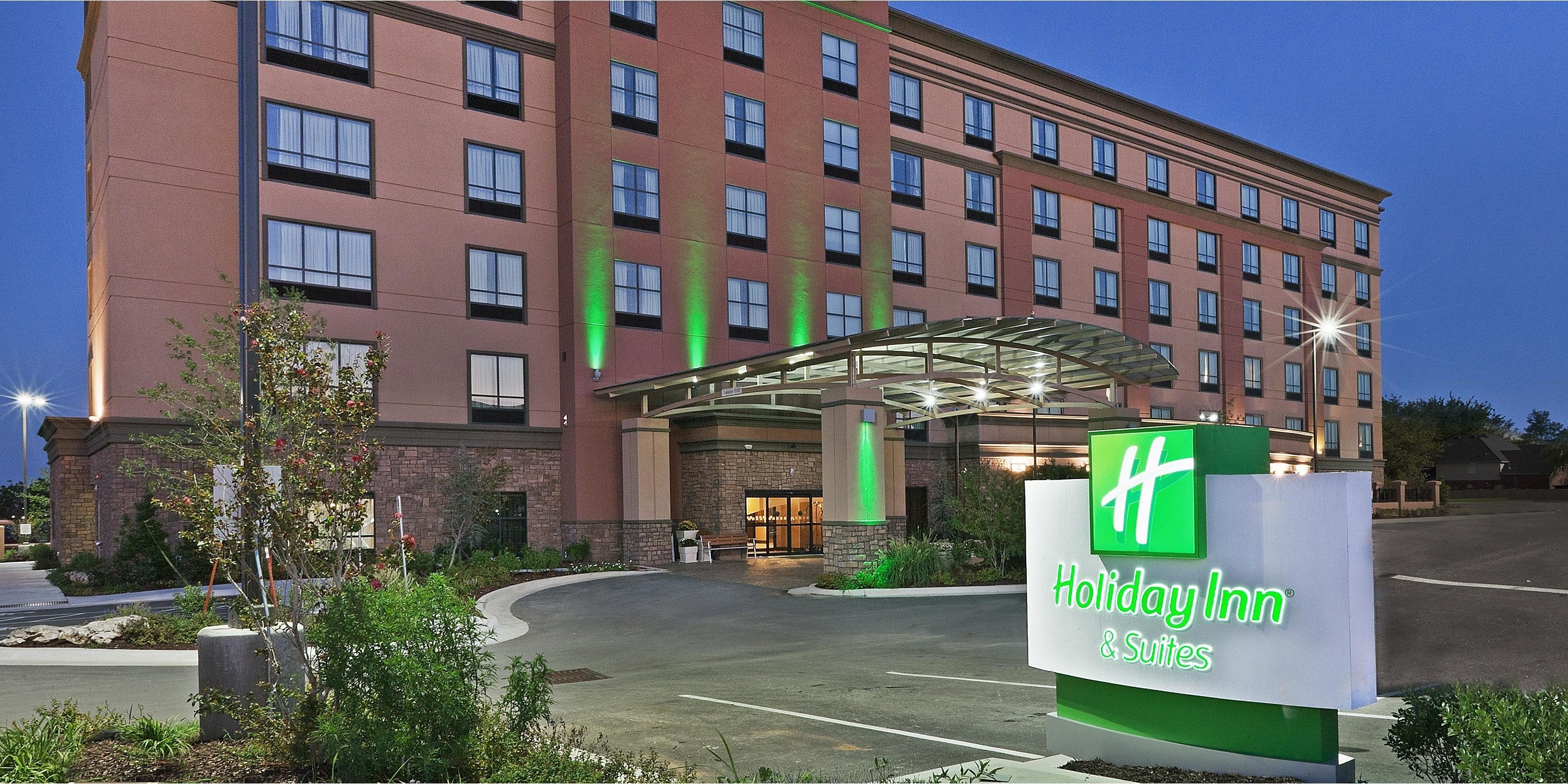 Holiday Inn Hotel and Suites Tulsa