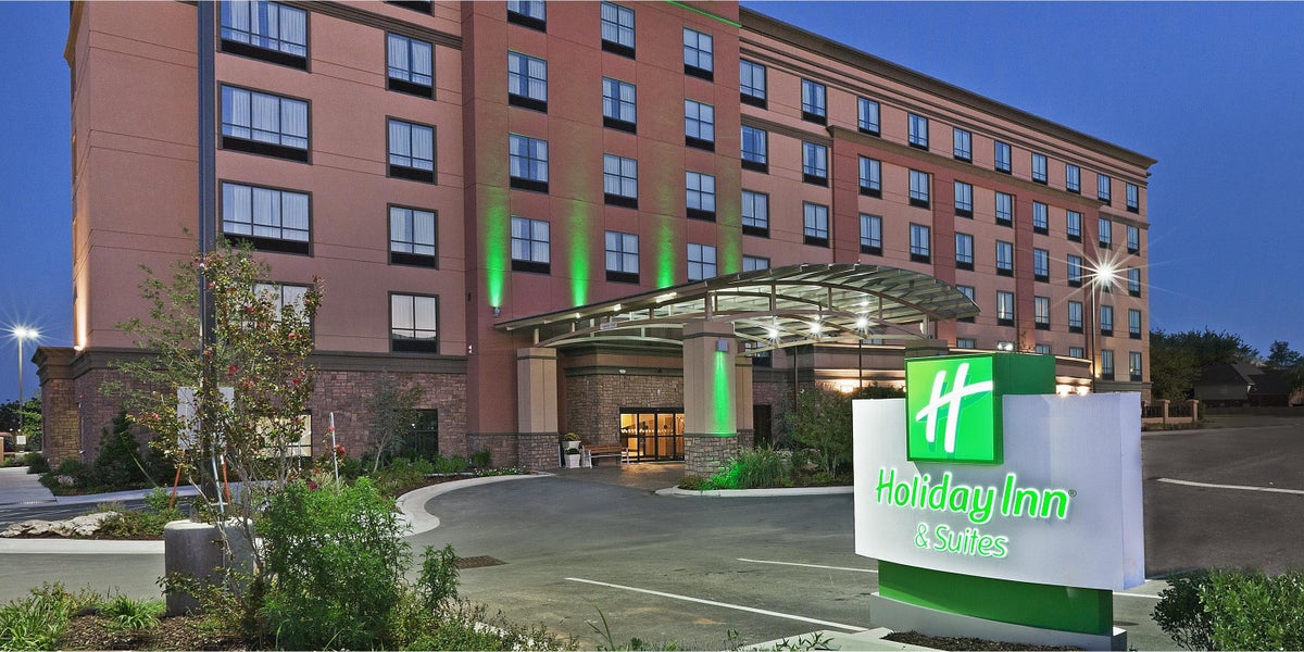 The 11 Best Holiday Inn Hotels To Book With Points [2023]