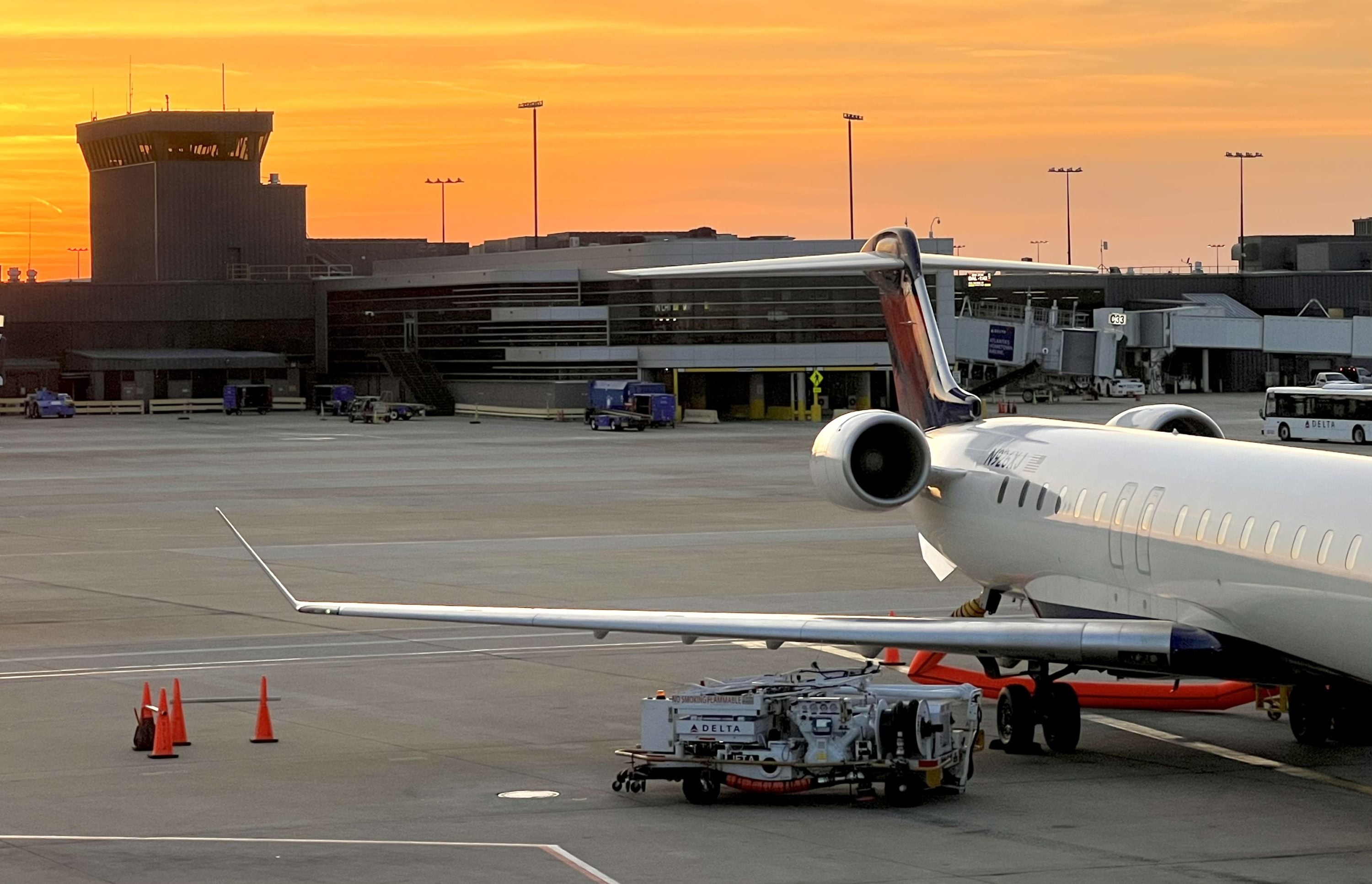 Delta Airlines CRJ900 at Atlanta (ATL)