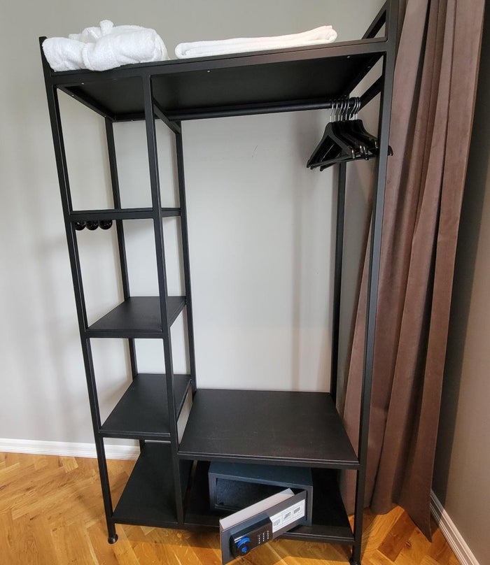 Kvosin Hotel Reykjavik Closet