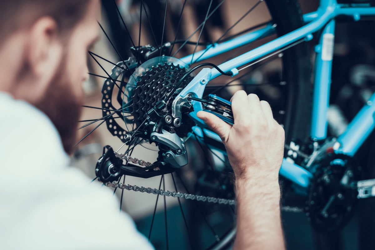 The 10 Best Cycling Multitools in 2023 [Ultimate Buying Guide]