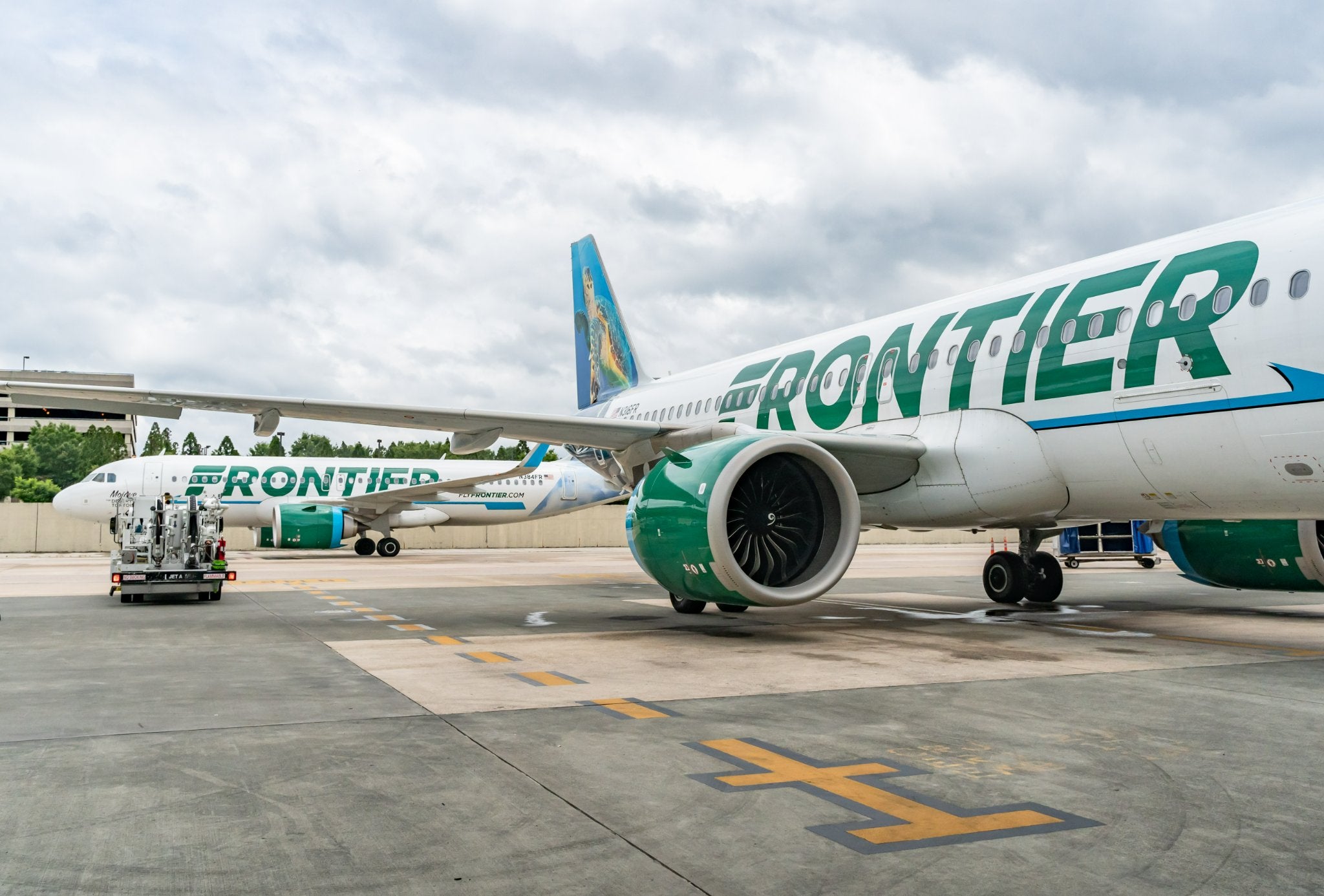 2 Frontier airplanes