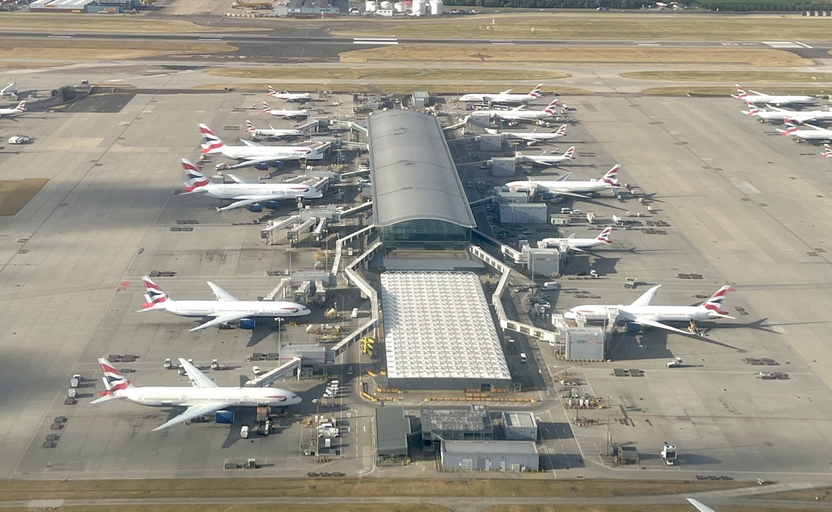 It’s All Too Much for Heathrow: Airlines Asked To Stop Selling Tickets