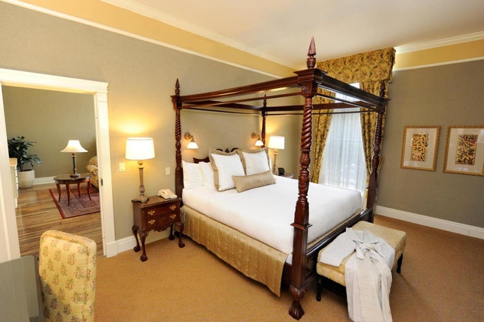 Old Mill Toronto Hotel