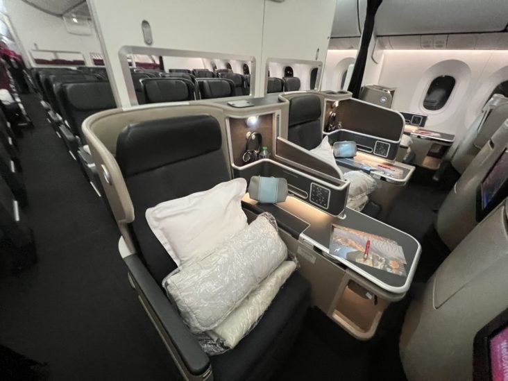 Qantas 787-9 Business Class Review June 2022 [LAX to MEL]