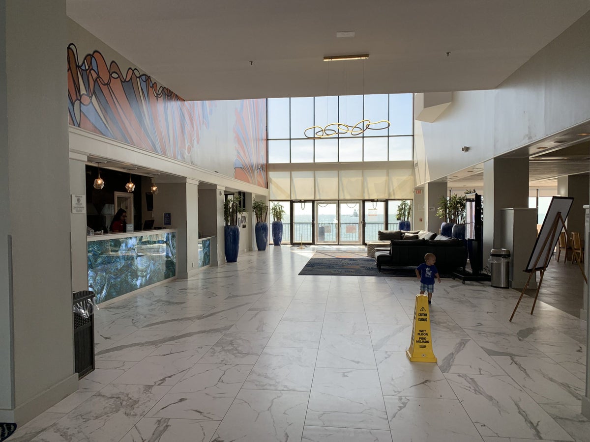 A view from the main entrance into the lobby at the DoubleTree by Hilton Corpus Christi Beachfront