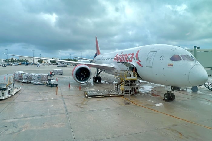 The Worst Value Business Class Flight I’ve Ever Taken: Avianca Boeing 787-8 Dreamliner [MIA to BOG]