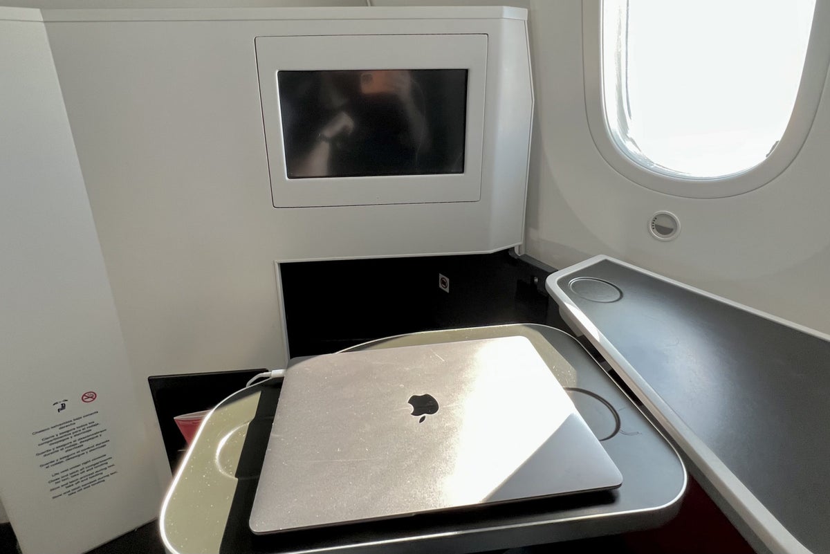 Avianca Boeing 787 Business Class seat tray table with laptop