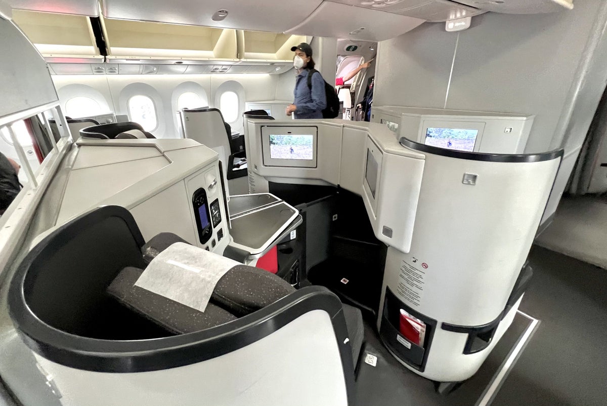 Avianca Boeing 787 Business Class small rear cabin rear middle view