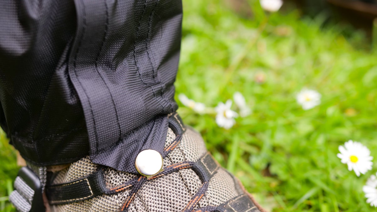 Hiking gaiters design