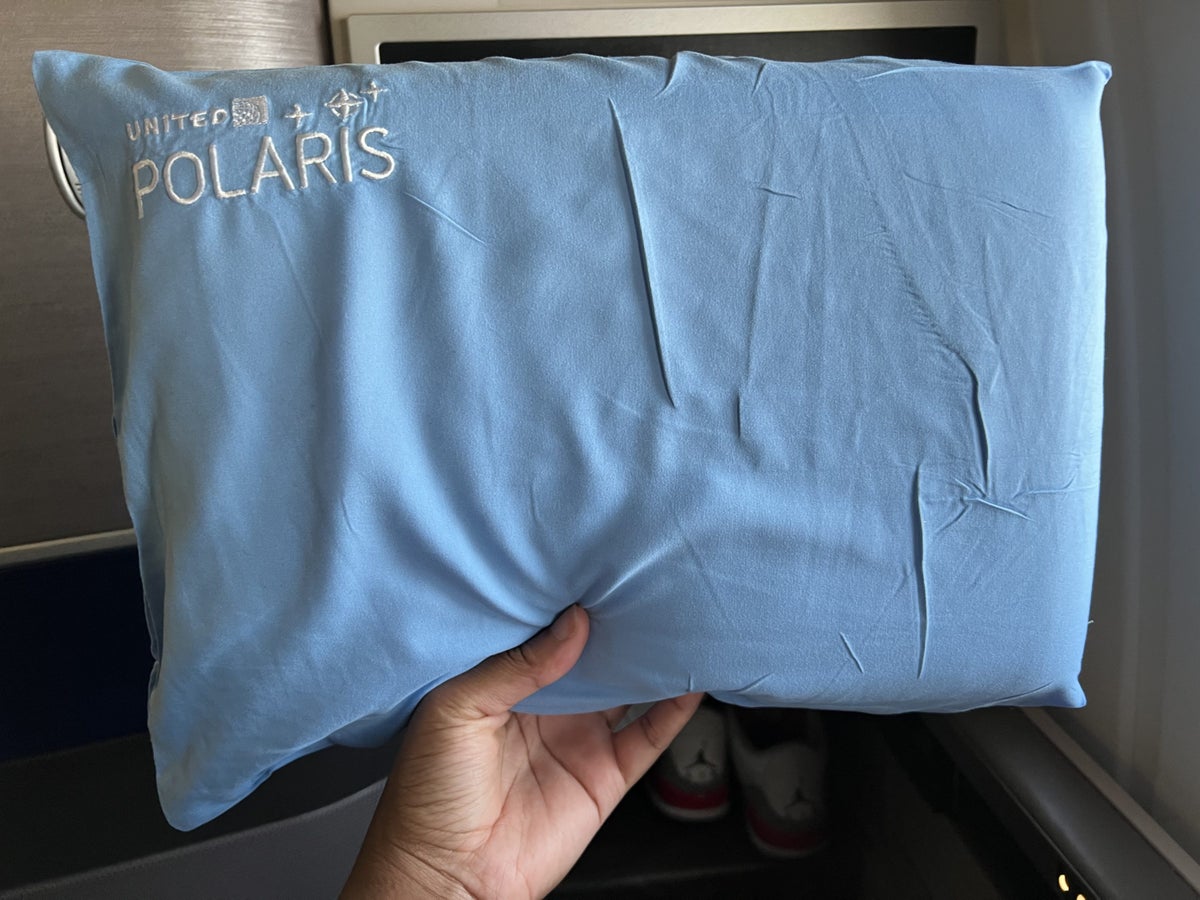 Gel foam pillow United Polaris
