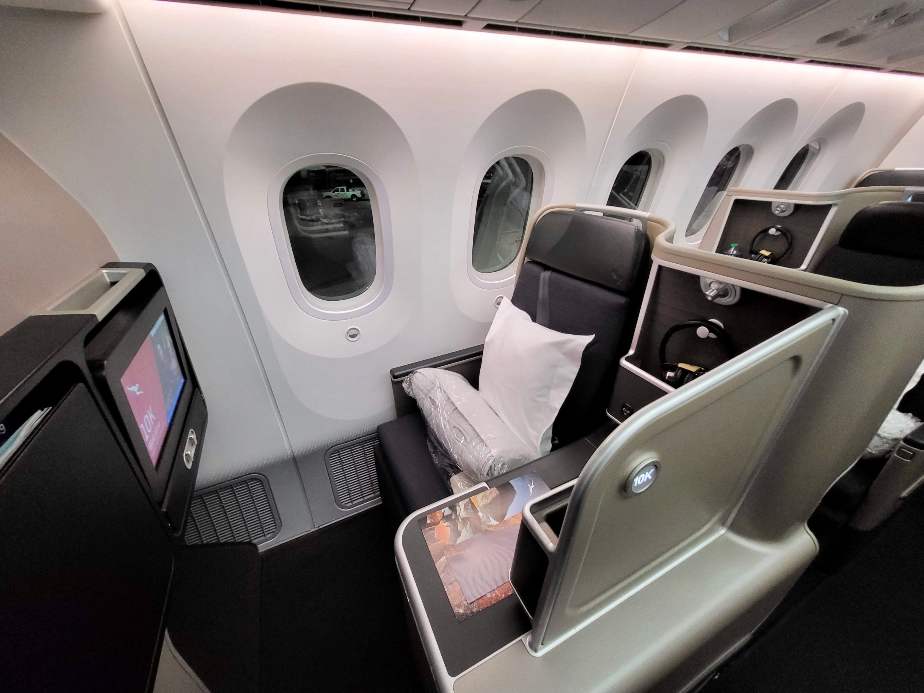 Qantas Airways business class seat