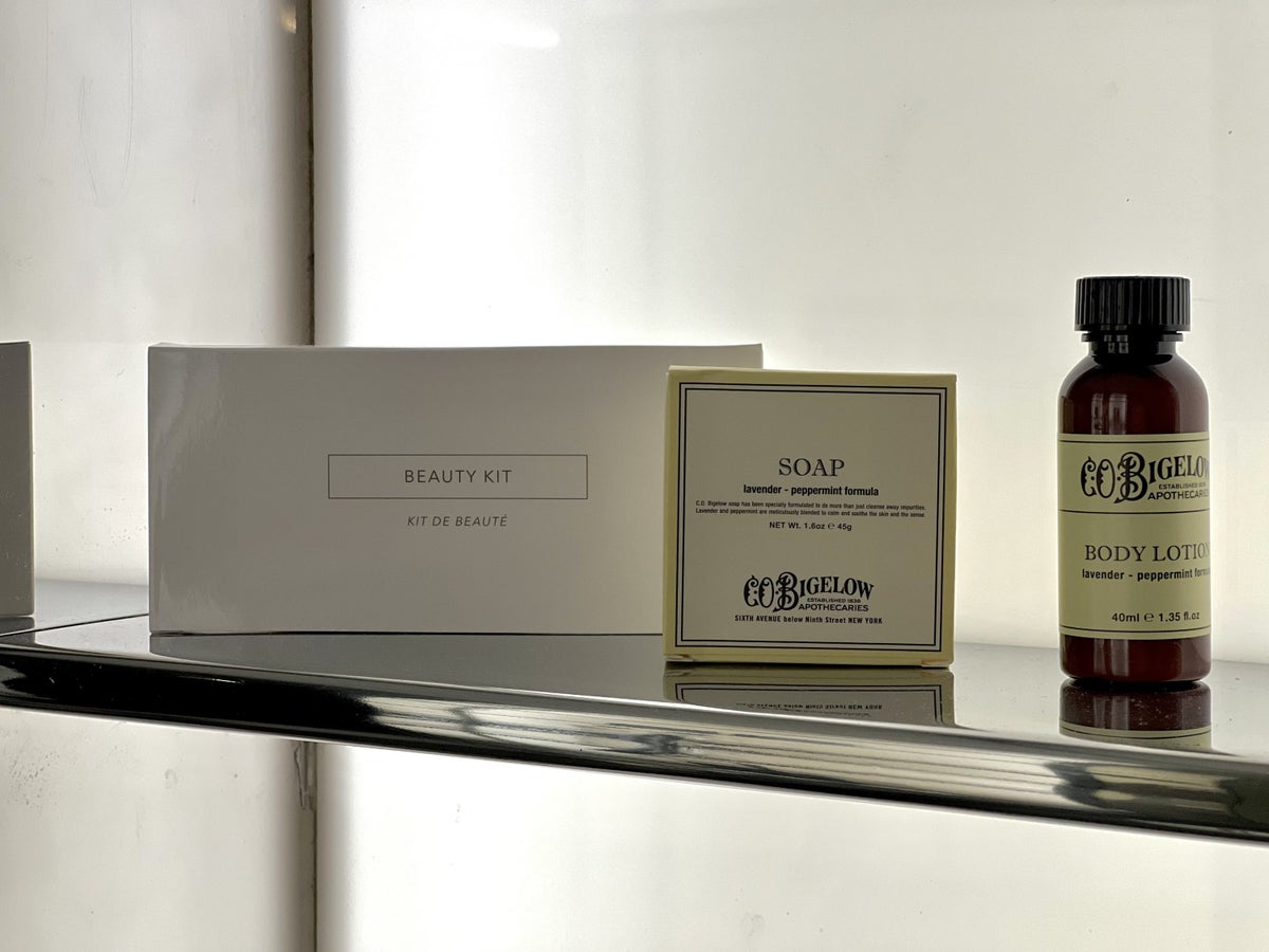 SLS Hotel, a Luxury Collection Hotel, Beverly Hills bathroom amenities