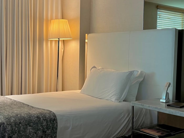 SLS Hotel, a Luxury Collection Hotel, Beverly Hills bedroom bed close up