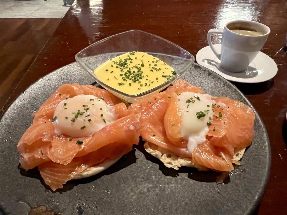 SLS Hotel, a Luxury Collection Hotel, Beverly Hills breakfast Eggs Royale