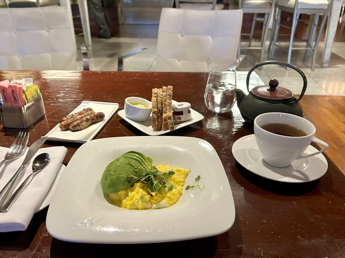 SLS Hotel, a Luxury Collection Hotel, Beverly Hills breakfast scrambled and avo