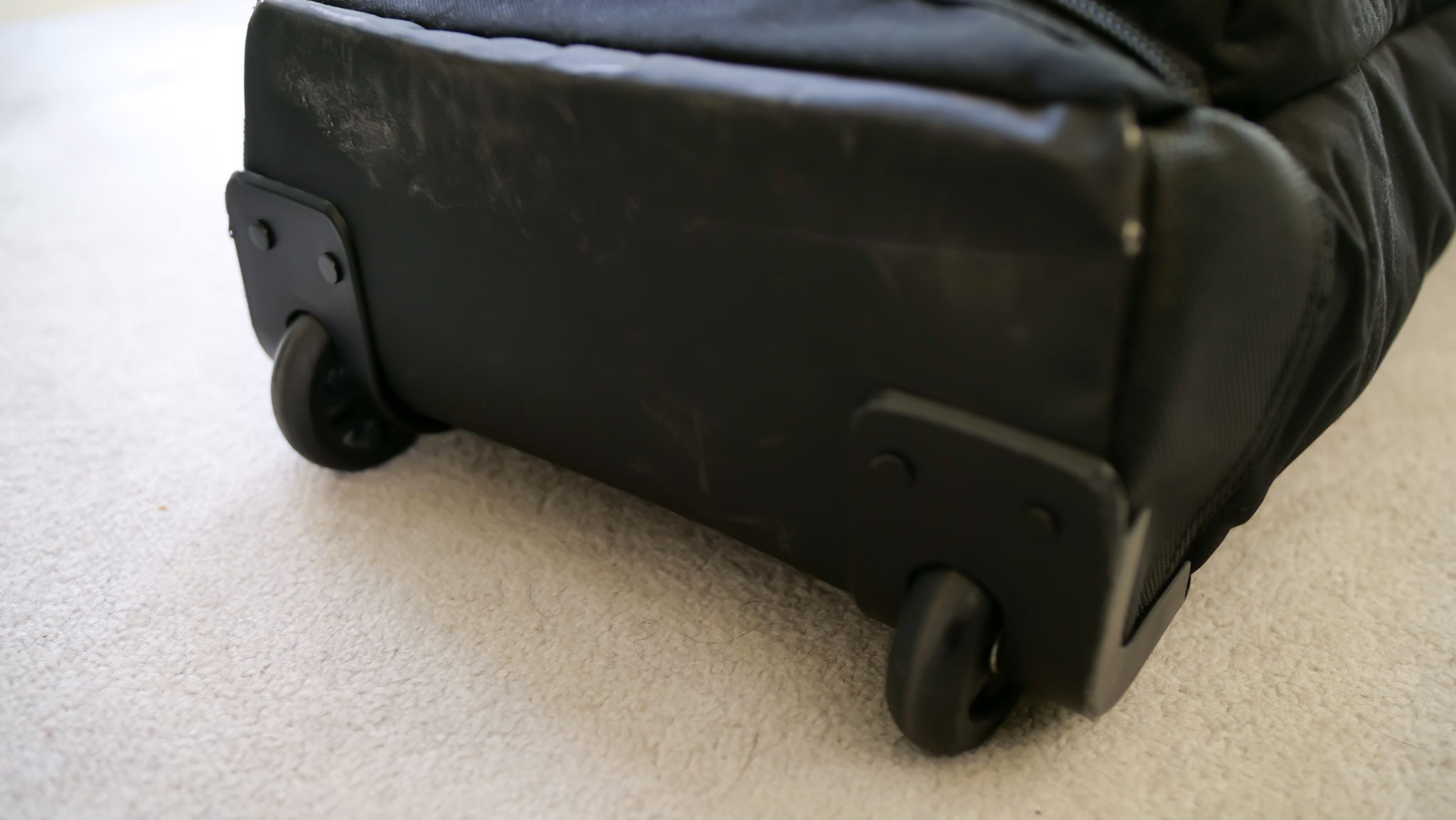 The 12 Best Snowboard Bags for Air & Car Travel [2023]