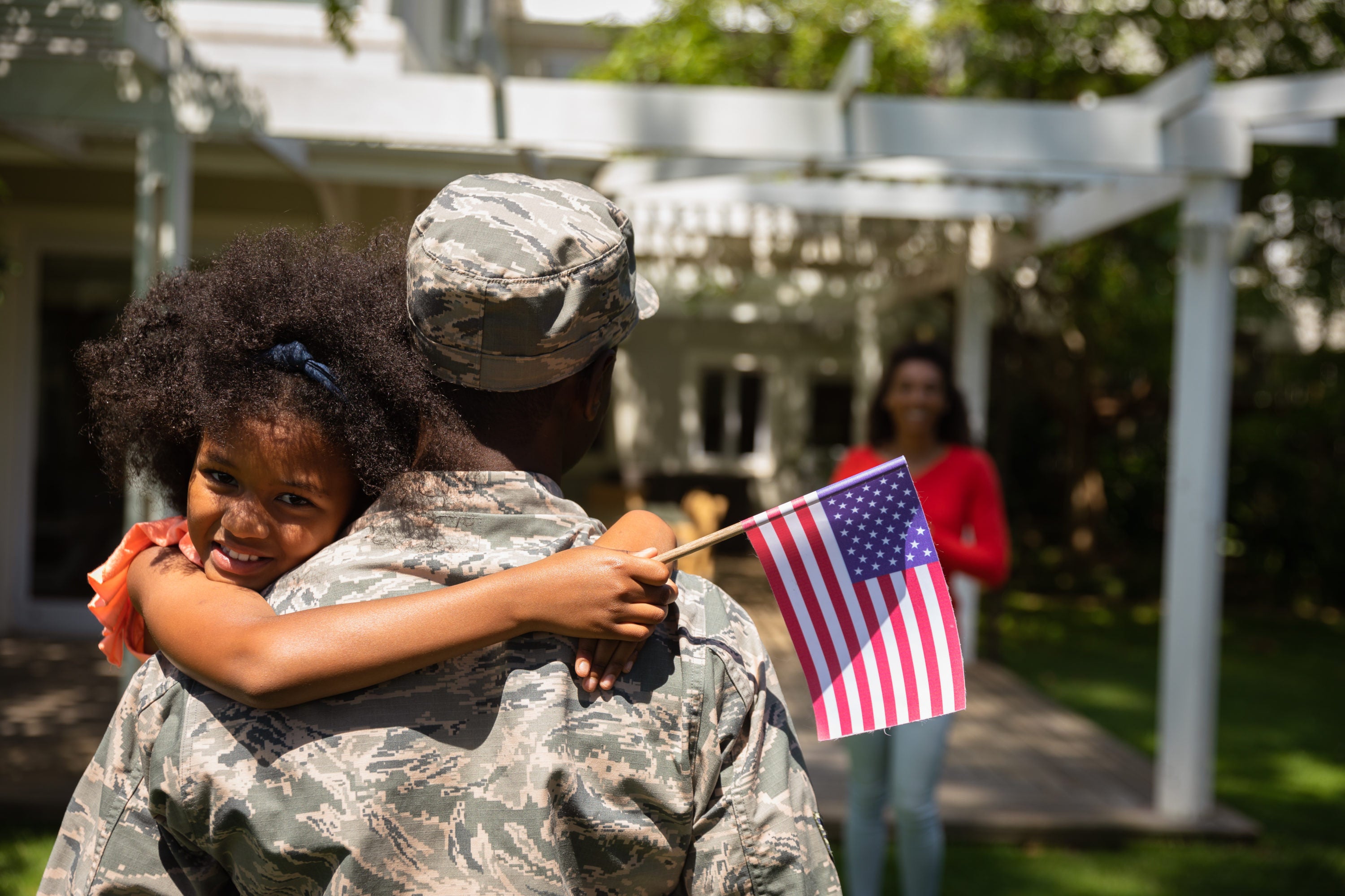 Soldier welcomed home by daughter
