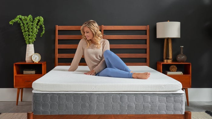 The 10 Best Hotel-style Mattress Toppers [2024]