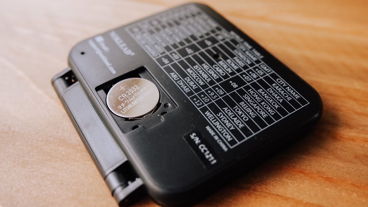 iphone travel alarm clock Travel alarm clock power source