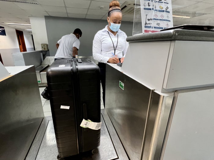 British Airways Boeing 777 200 Club World UVF checked bag