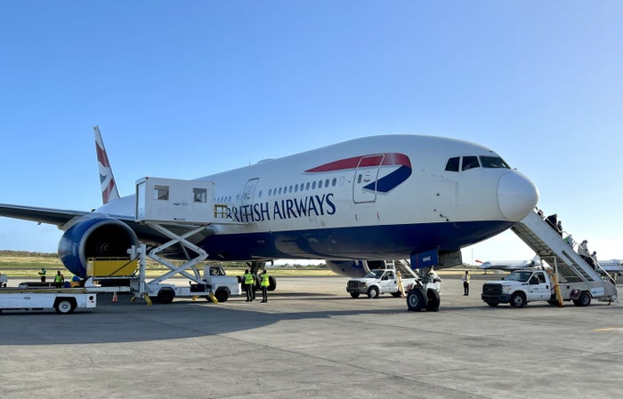 Flying on the Boeing 777 — Everything You Need to Know [Pilot’s Perspective]