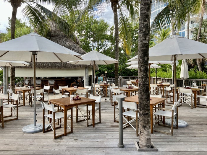 Cadillac Hotel Beach Club Bungalow Tables