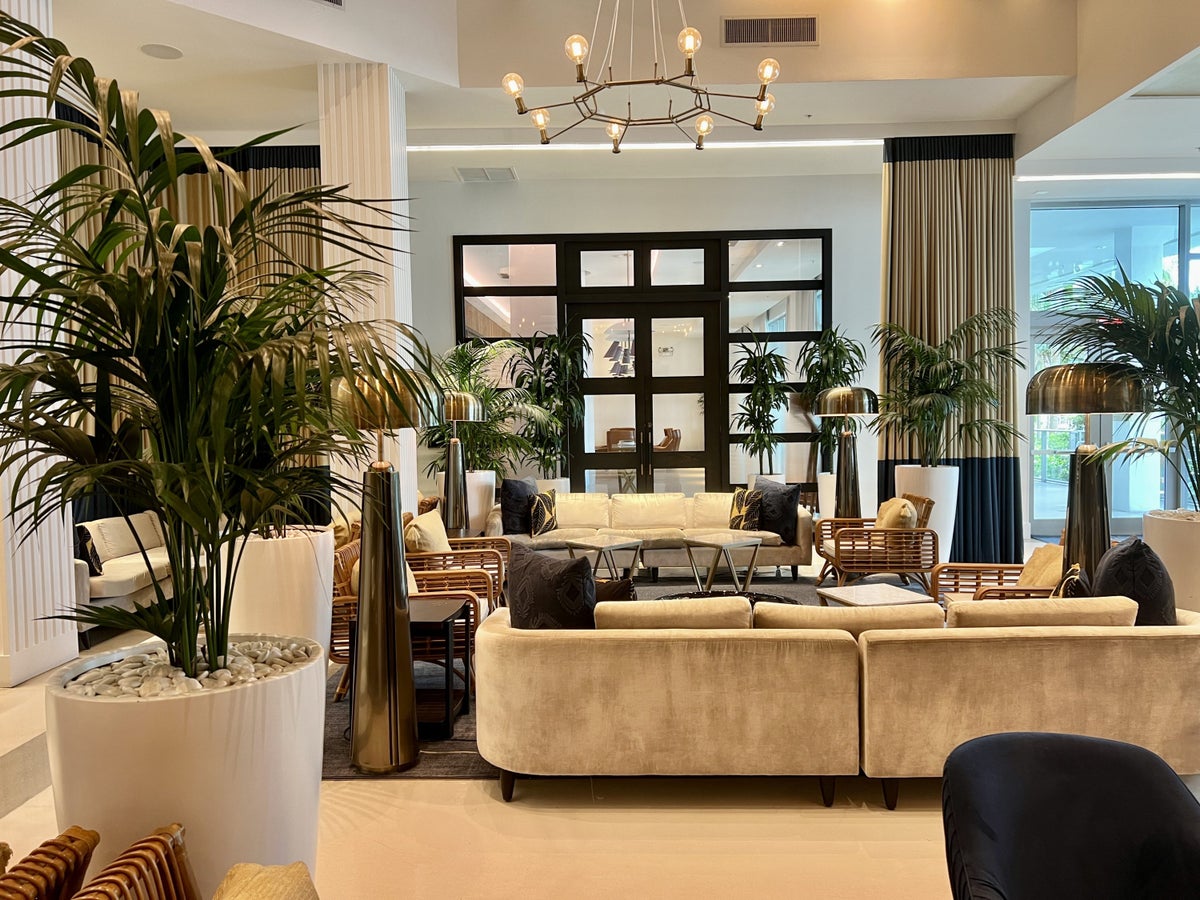 Cadillac Hotel Beach Club Lobby Bar Furniture