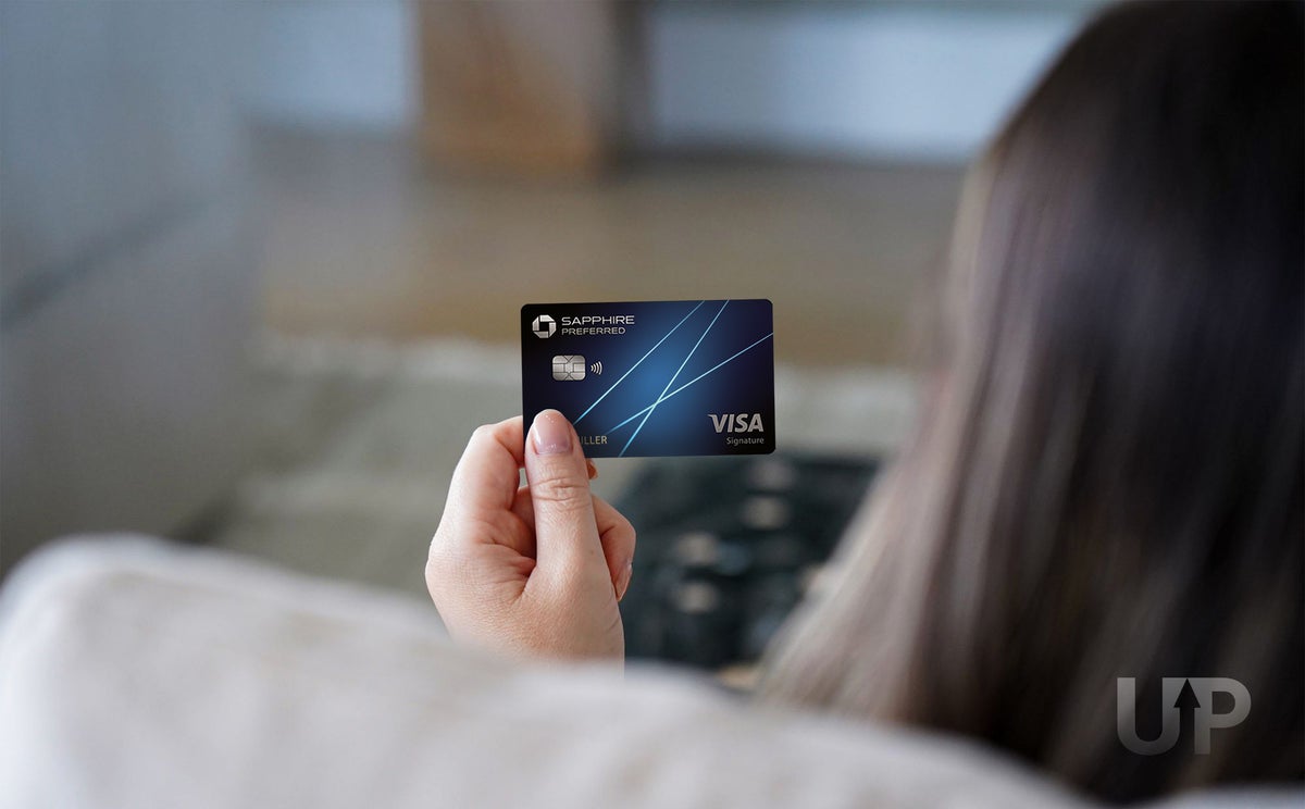 The 5+ Best First Credit Cards for Beginners [February 2024]