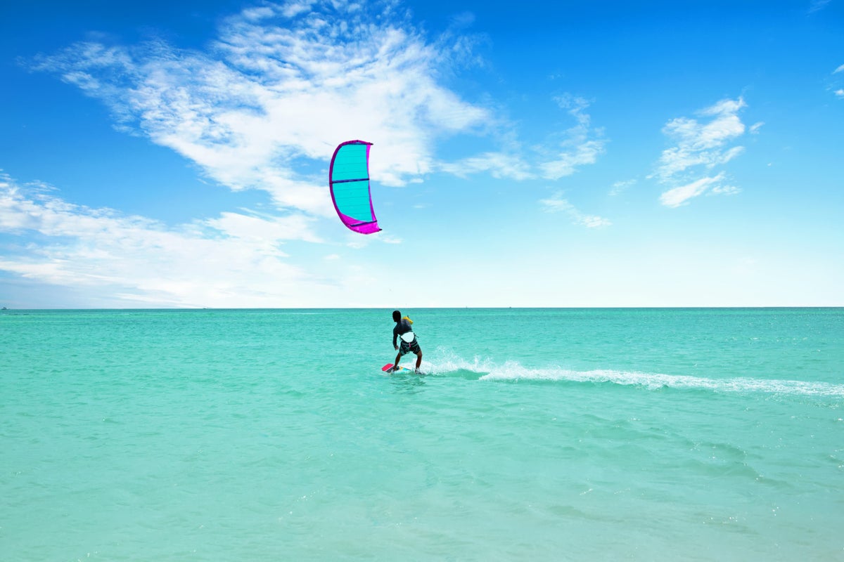 Kite surfing in Aruba