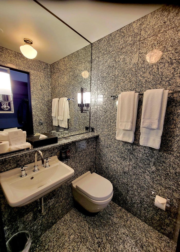 Sand Hotel by Keahotels Reykjavik Bathroom