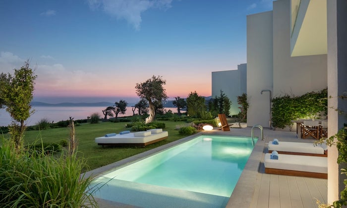 [Expired] Last Call for Hilton Business Amex Card Offer [130k Points & Free Night Reward]