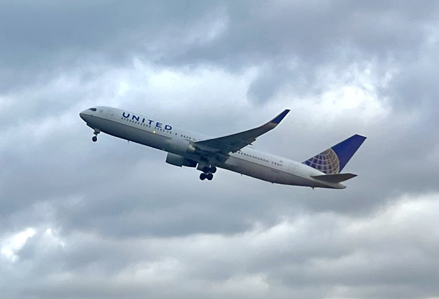 United Boeing 767 departing London Heathrow