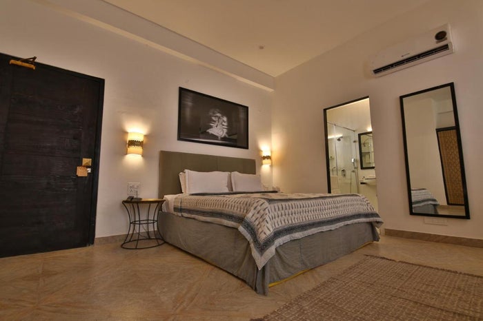 Villa 243