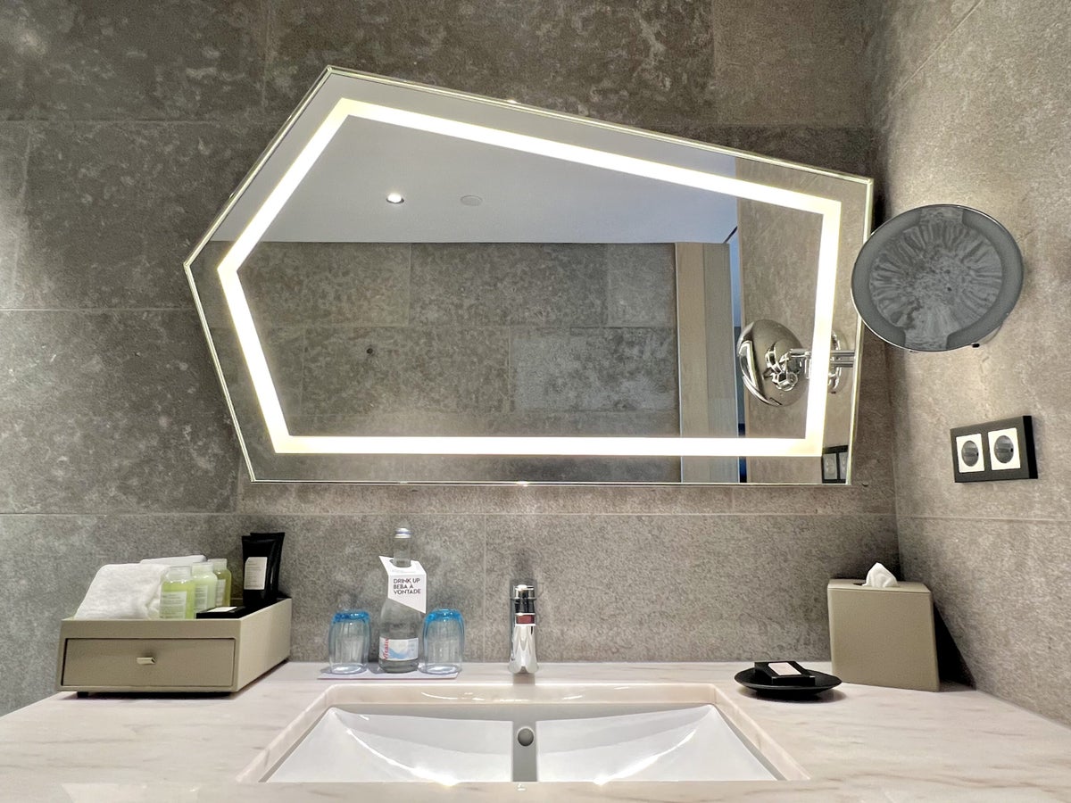 W Algarve Marvellous Residence guest room bathroom mirror