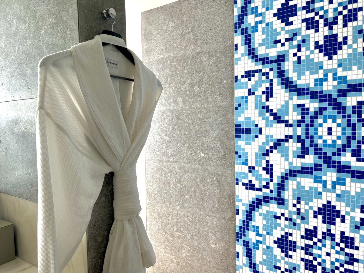 W Algarve Marvellous Residence master robe and tiles