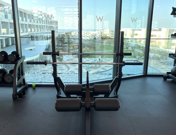 W Algarve gym barbell rack