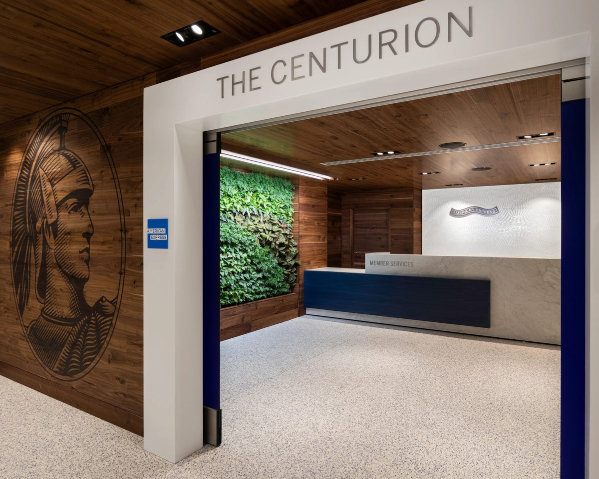 The Los Angeles (LAX) American Express Centurion Lounge – Location, Hours, Amenities, and More