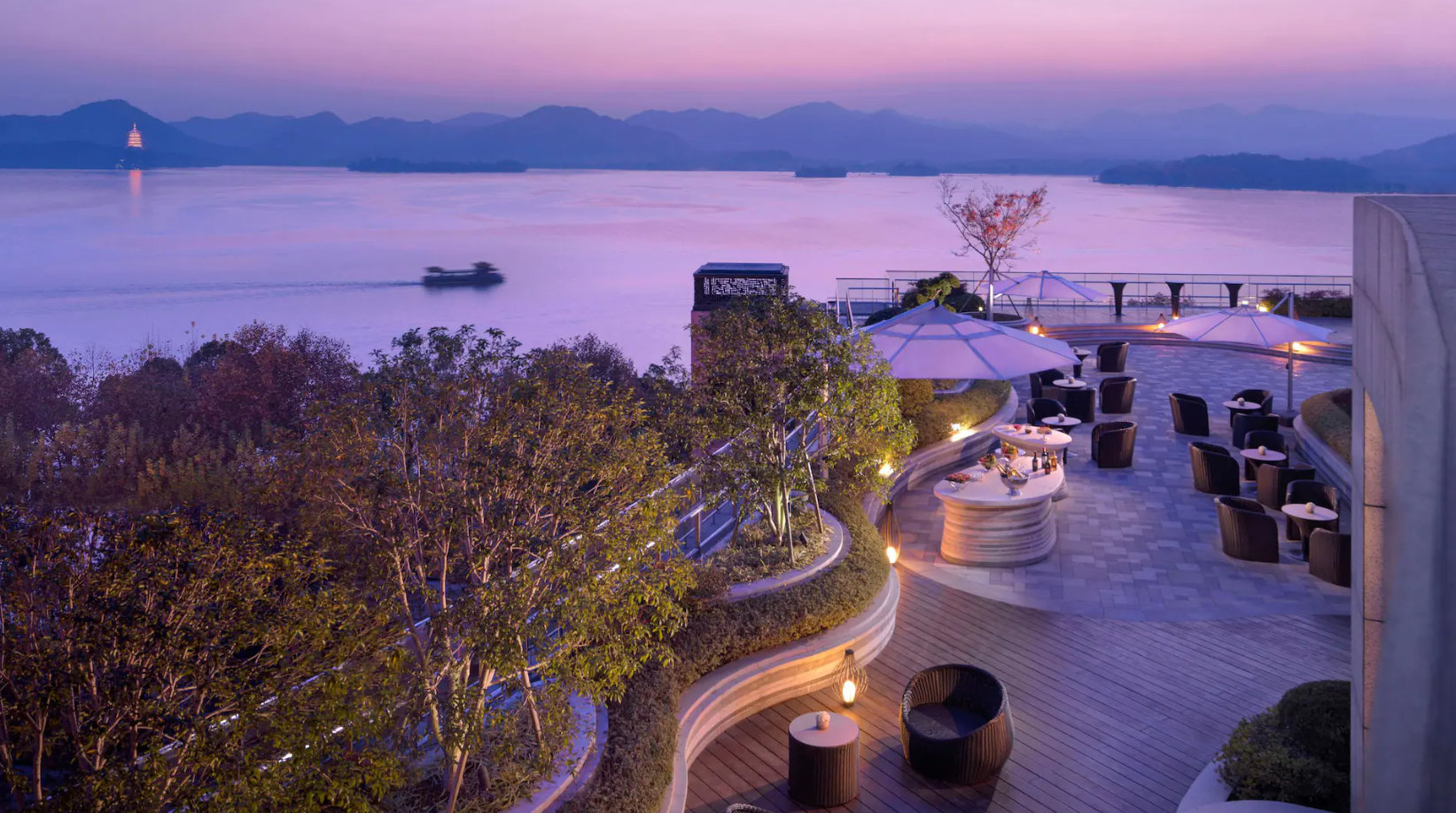 12 Best Grand Hyatt Hotels To Book With Points [For Max Value]