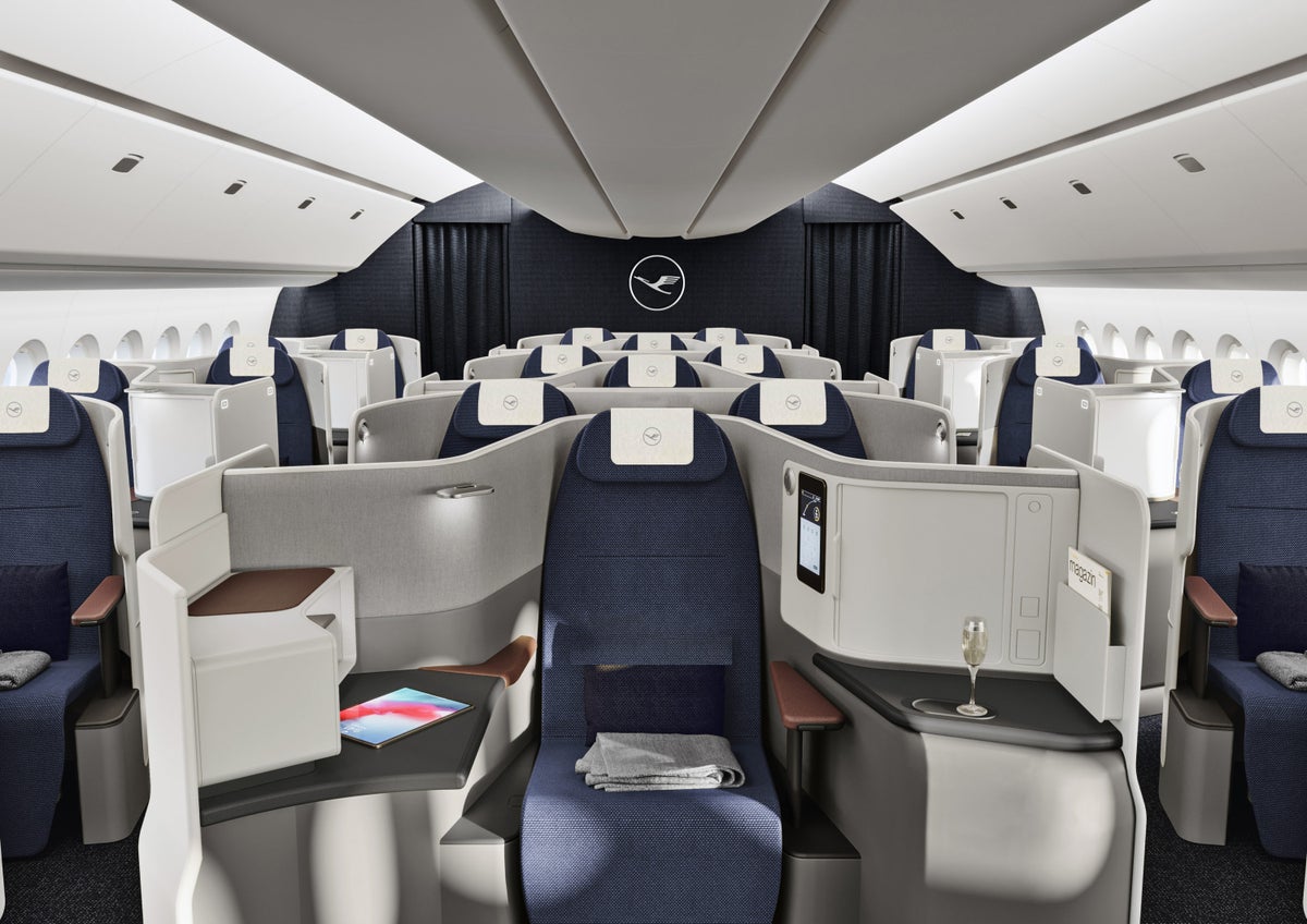The Best Ways To Book Lufthansa Business Class Using Points [Step-by-Step]