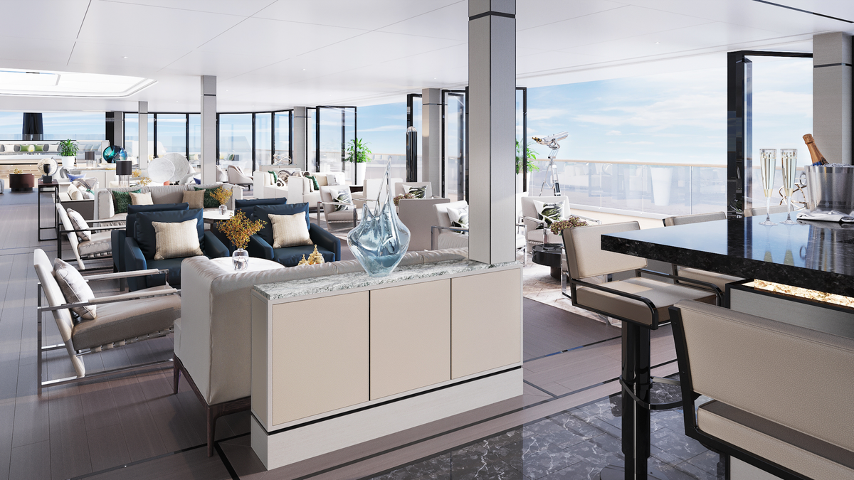 The Ritz-Carlton Yacht Collection Observation Lounge