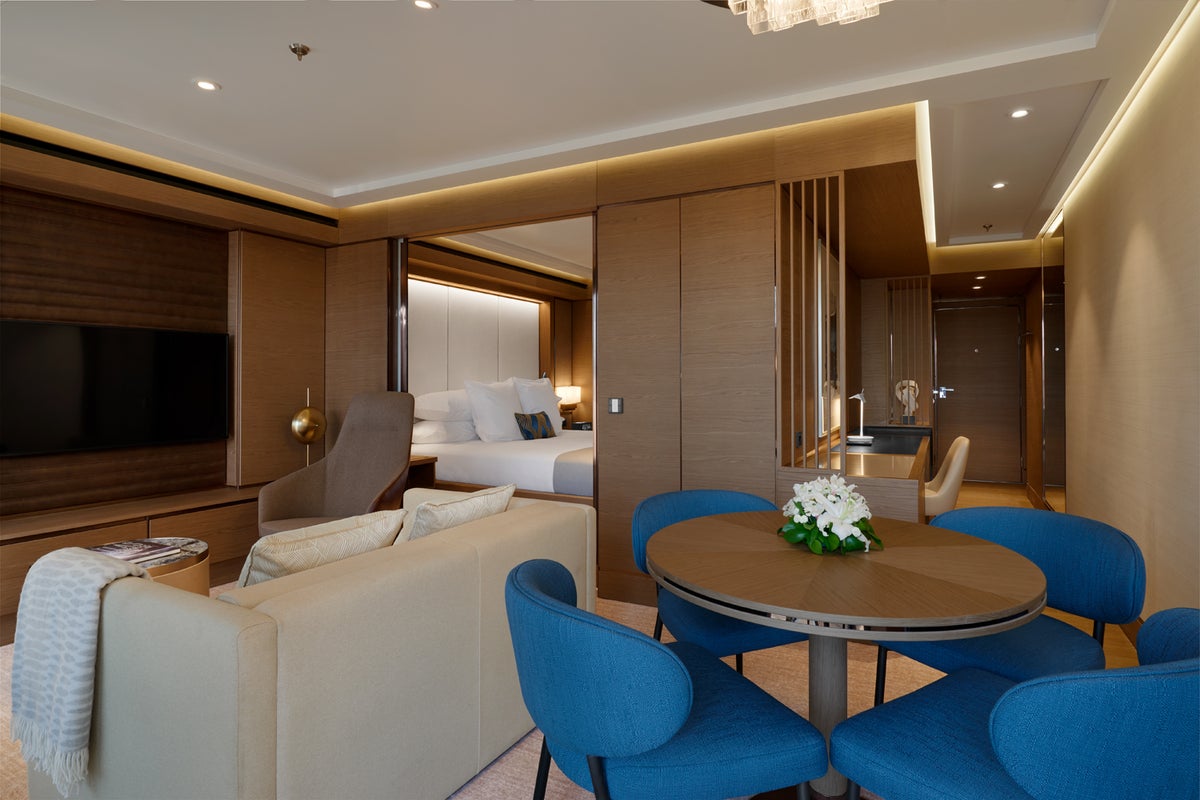 The Signature suite Evrima The Ritz-Carlton Yacht Collection