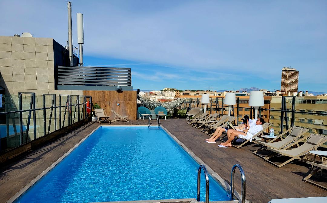 AC Hotel Alicante Pool