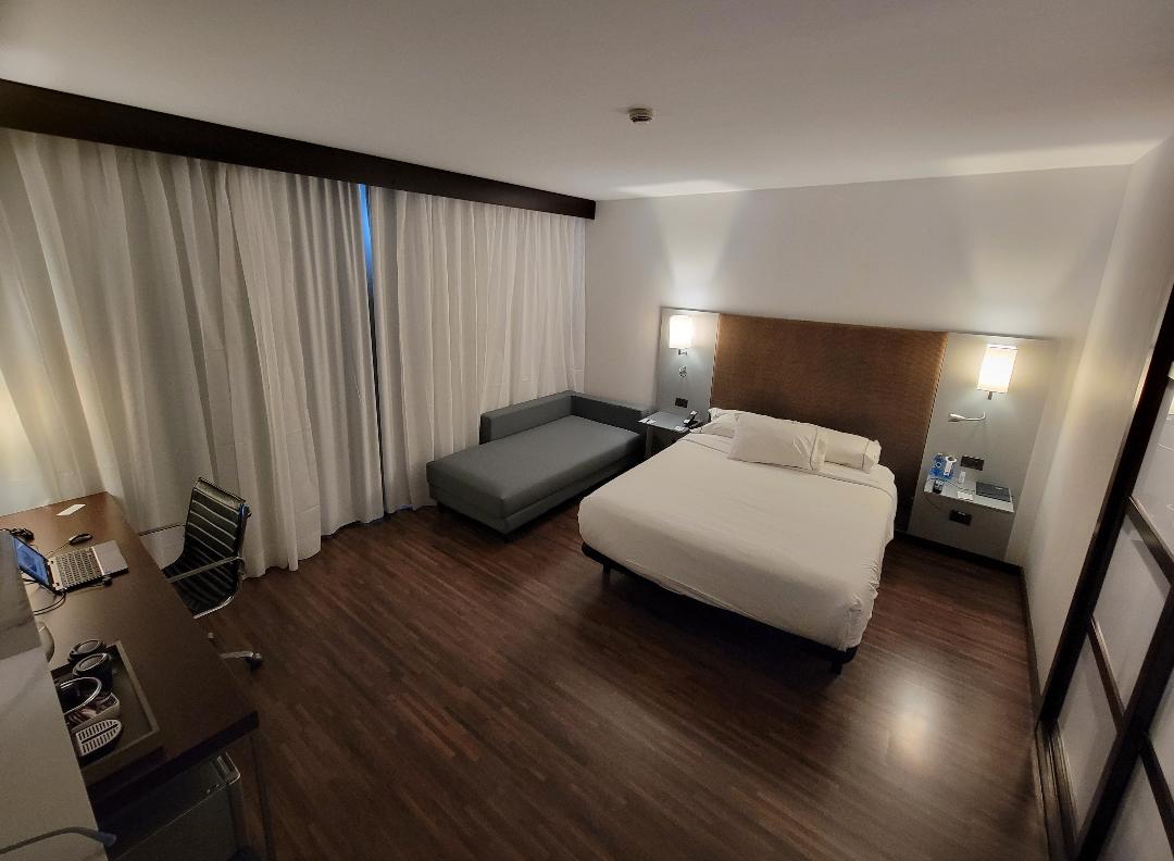 AC Hotel Alicante Room 